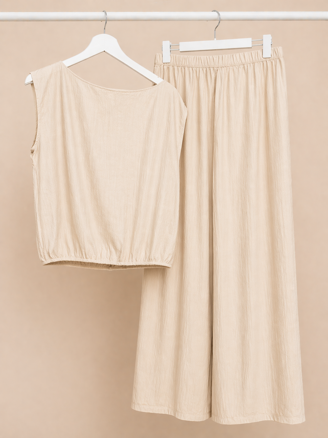 Completo Donna Jadea in Viscosa con Top Smanicato e Pantalone Coordinato
