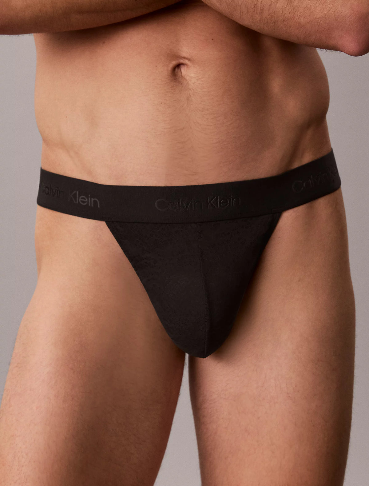 Perizoma Uomo Calvin Klein Sculpt Lace – Sensualità, Comfort e Stile Iconico