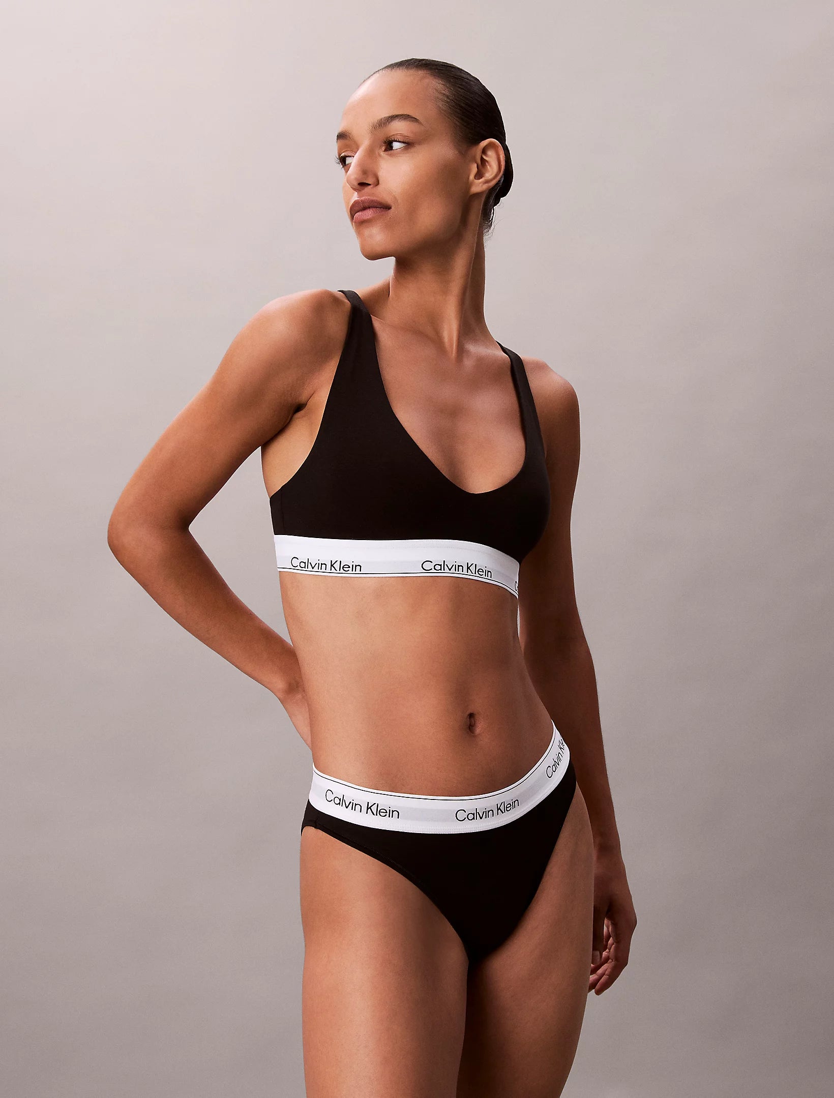 TANGA VITA ALTA CALVIN KLEIN