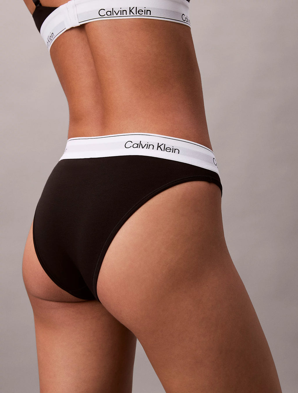TANGA VITA ALTA CALVIN KLEIN